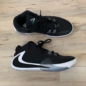 Zoom Freak 1- Men’s Basketball Shoe